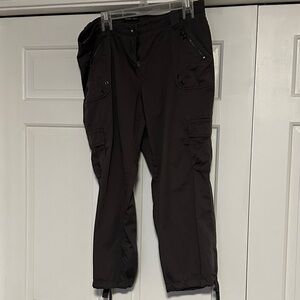 Woman’s Grey Cargo Pants